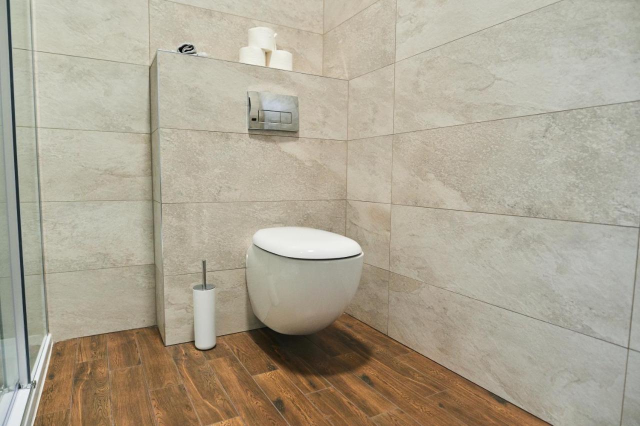 M&M Apartamenty Jasionka Ngoại thất bức ảnh